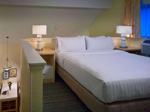 Sonesta ES Suites Colorado Springs image 7